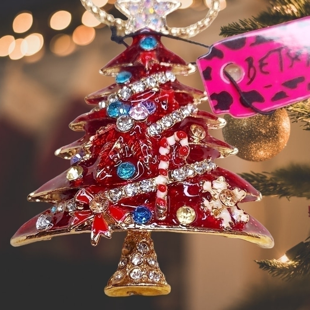 Nwt BETSY JOHNSON Red Enamel Christmas Tree Necklace Pendant 24" Gold Me…